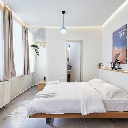 Live In A Funky & Renovated Studio Near Acropolis アテネ エクステリア 写真