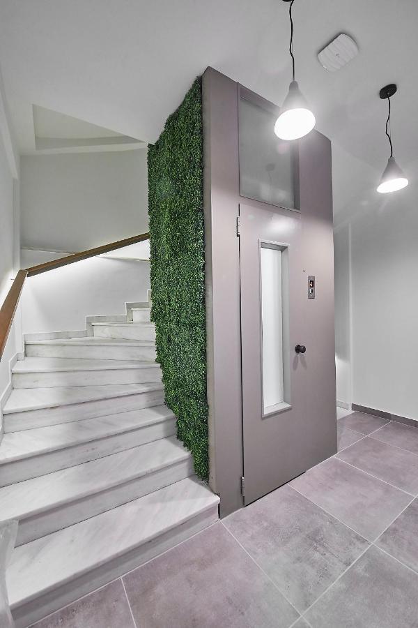 Live In A Funky & Renovated Studio Near Acropolis アテネ エクステリア 写真